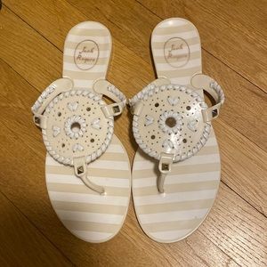 Jack rogers slip on sandals